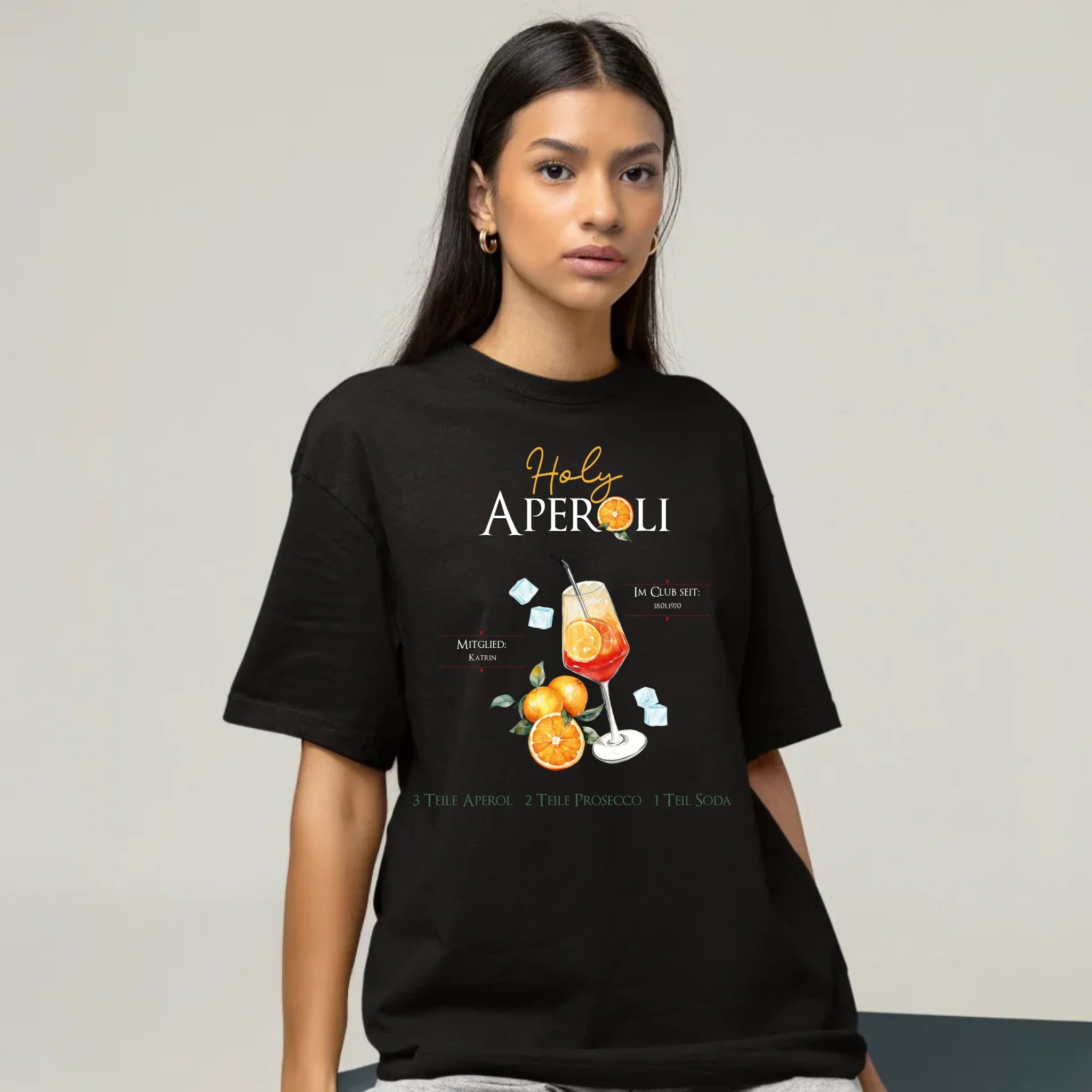 Mockup schwarzes Oversized T-Shirt Frau