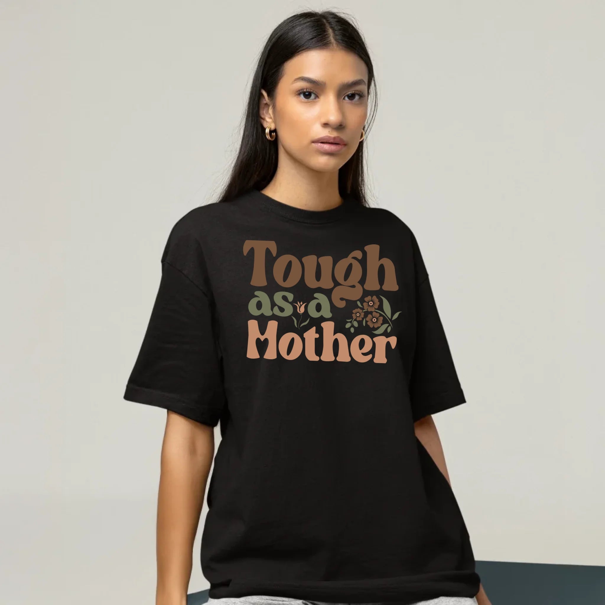 Mockup schwarzes Oversized T-Shirt Frau