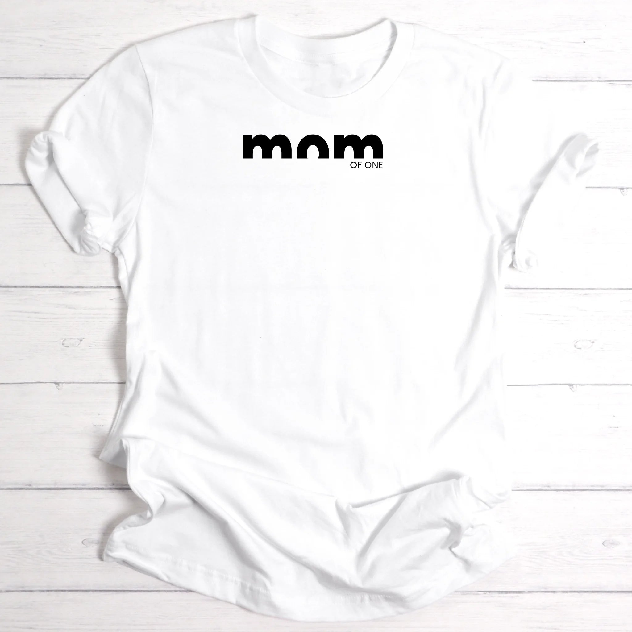 Mom of... - Personalisierbares T-Shirt für Mamas