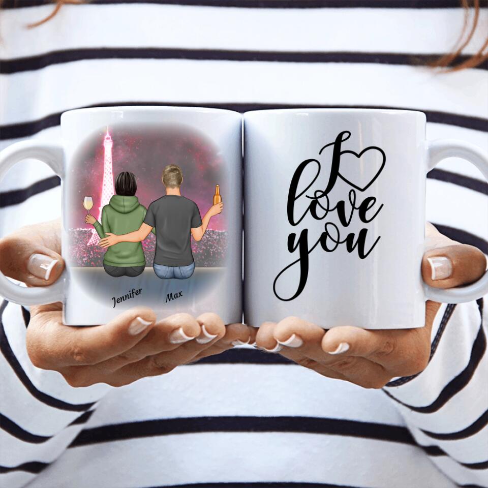 Sitzendes Paar - Personalisierbare Tasse