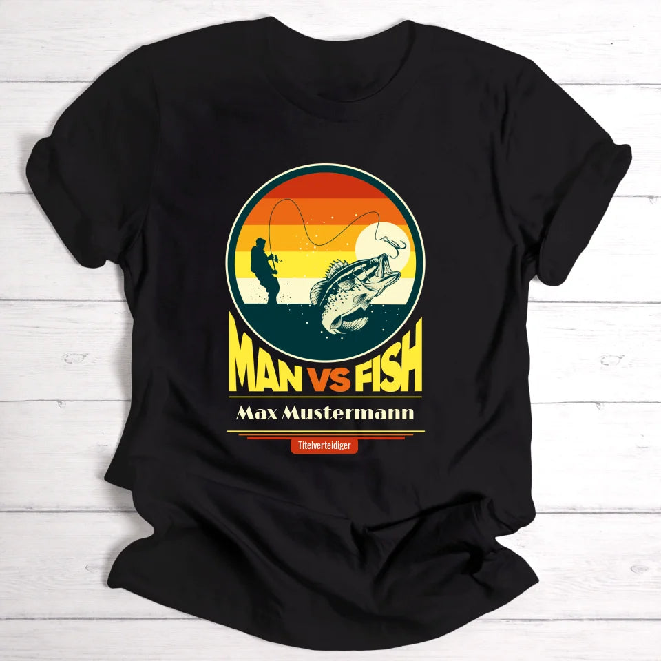 Man vs Fish - Personalisierbares T-Shirt