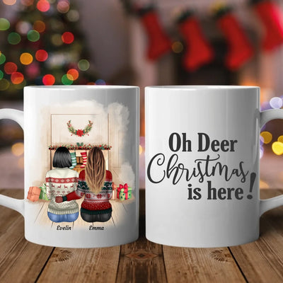 Sitzende Freundinnen (limitierte Weihnachtsedition) - Personalisierbare Tasse