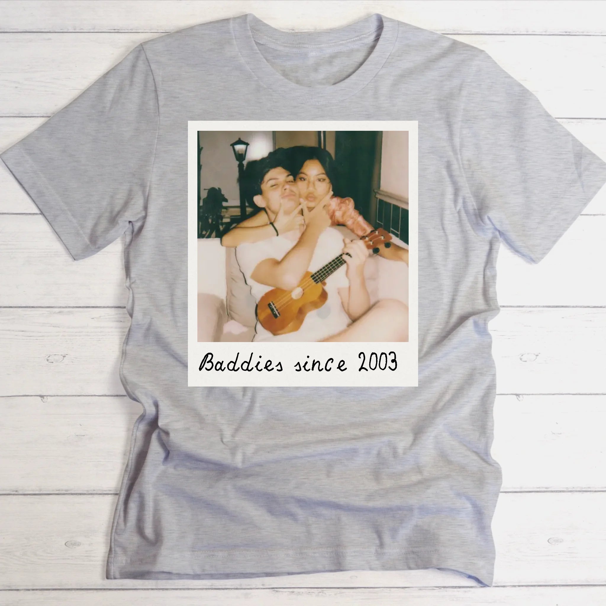 Vintage-Polaroid-Foto-Shirt für Paare & Freundinnen - Personalisierbares T-Shirt