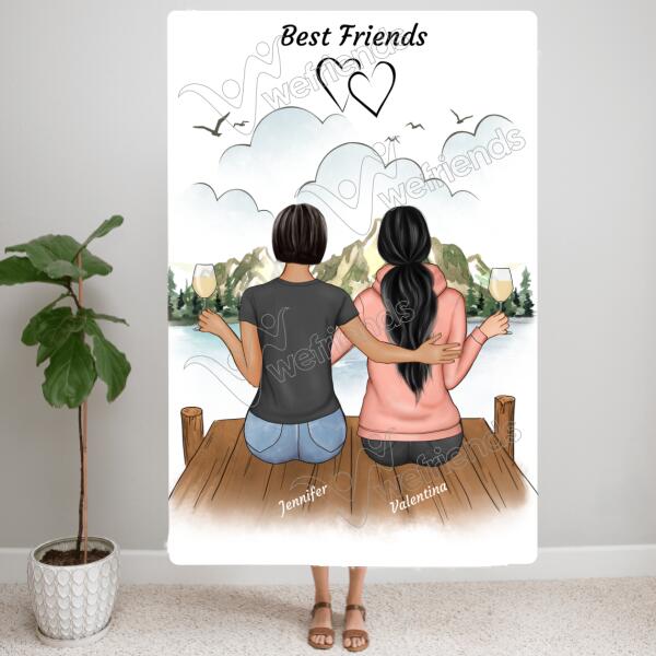 Sitzende Freundinnen am Steg (150cm x 100cm) - Personalisierbare Flauschdecke - wefriends