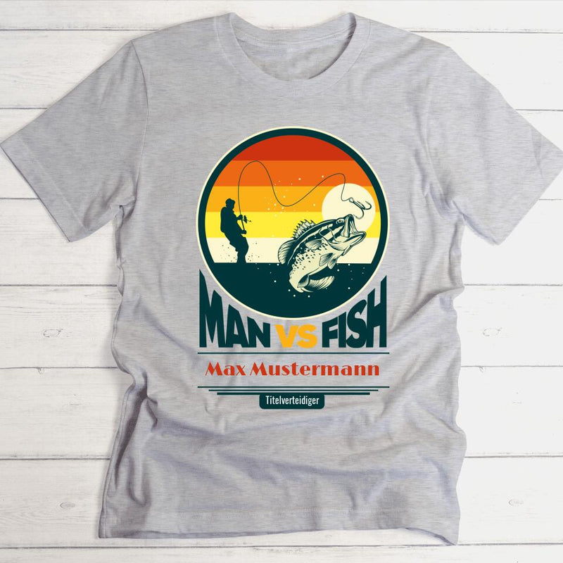 Man vs Fish - Personalisierbares T-Shirt